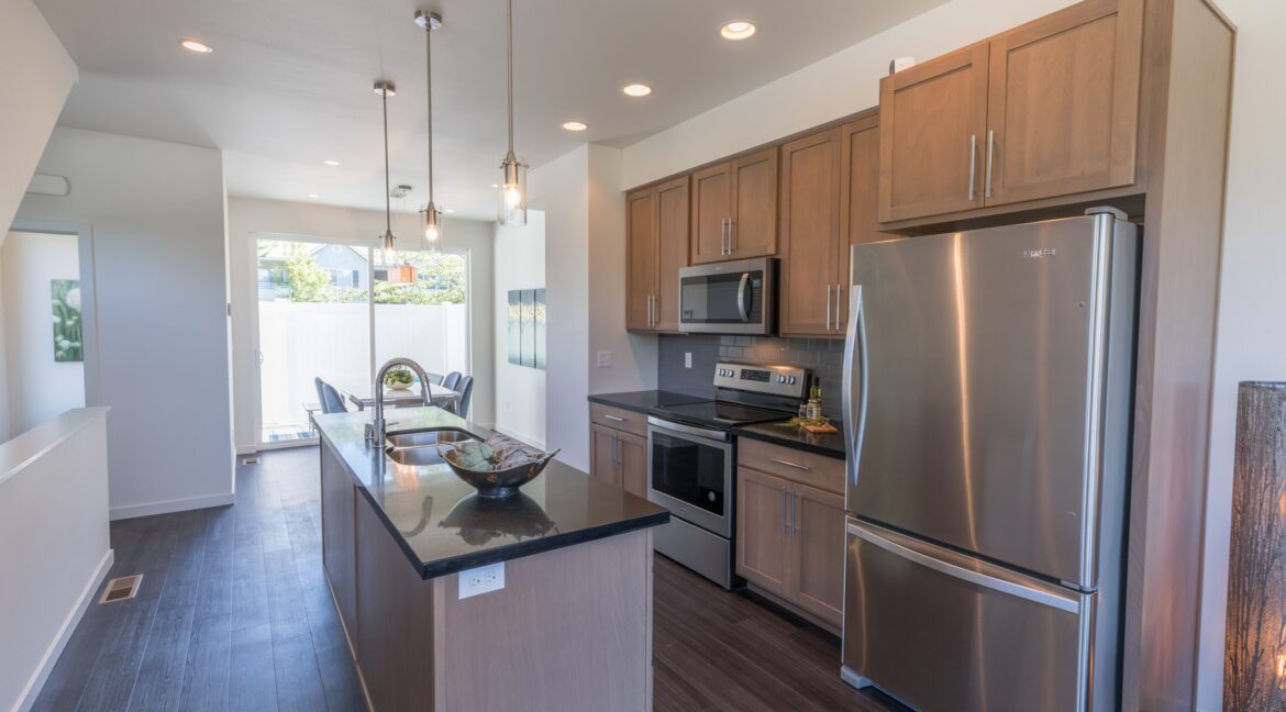 004_Kitchen