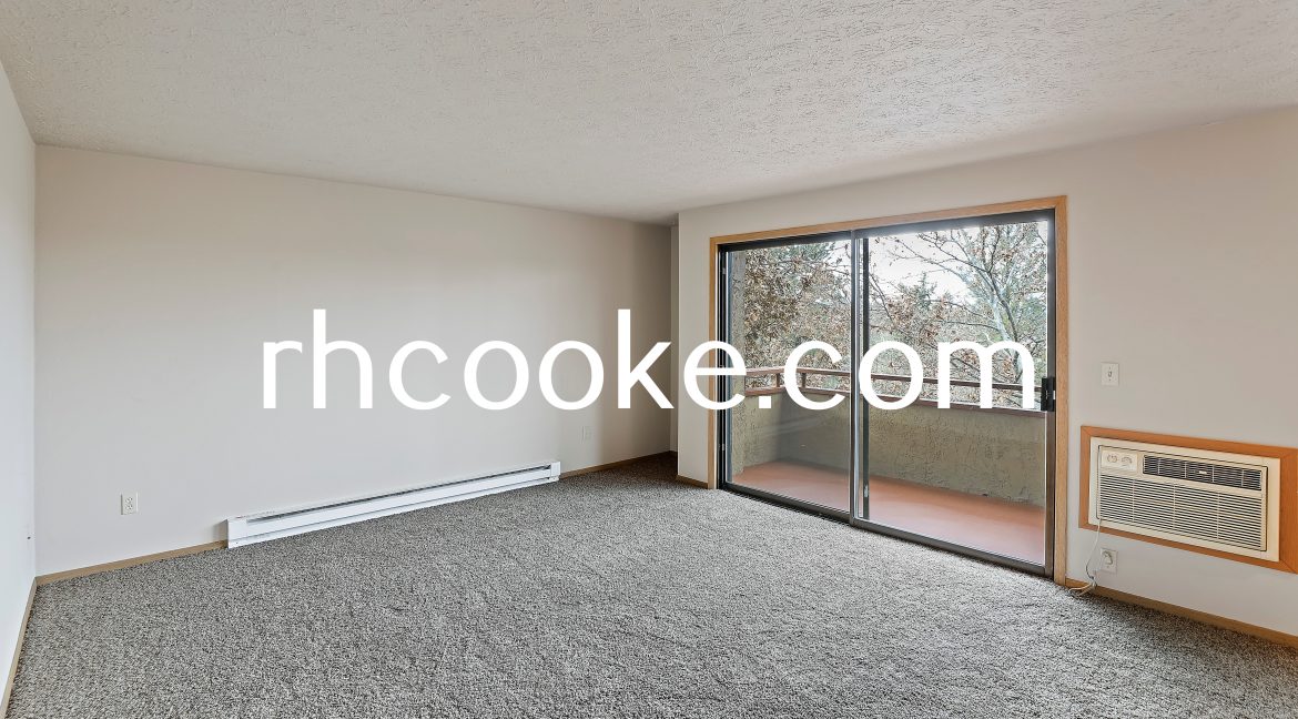 008_Living Room