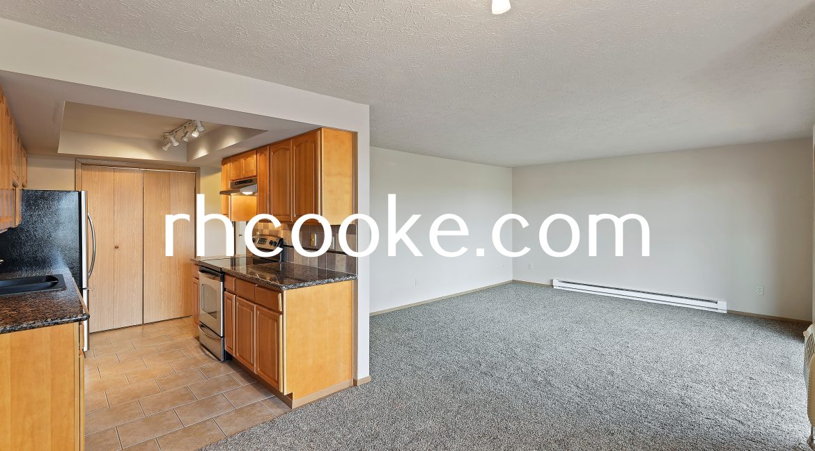 009_KitchenDining