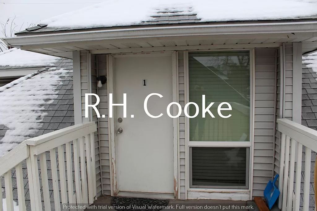 Charming Upstairs 1-Bedroom Apartment – Near Kendall Yards!