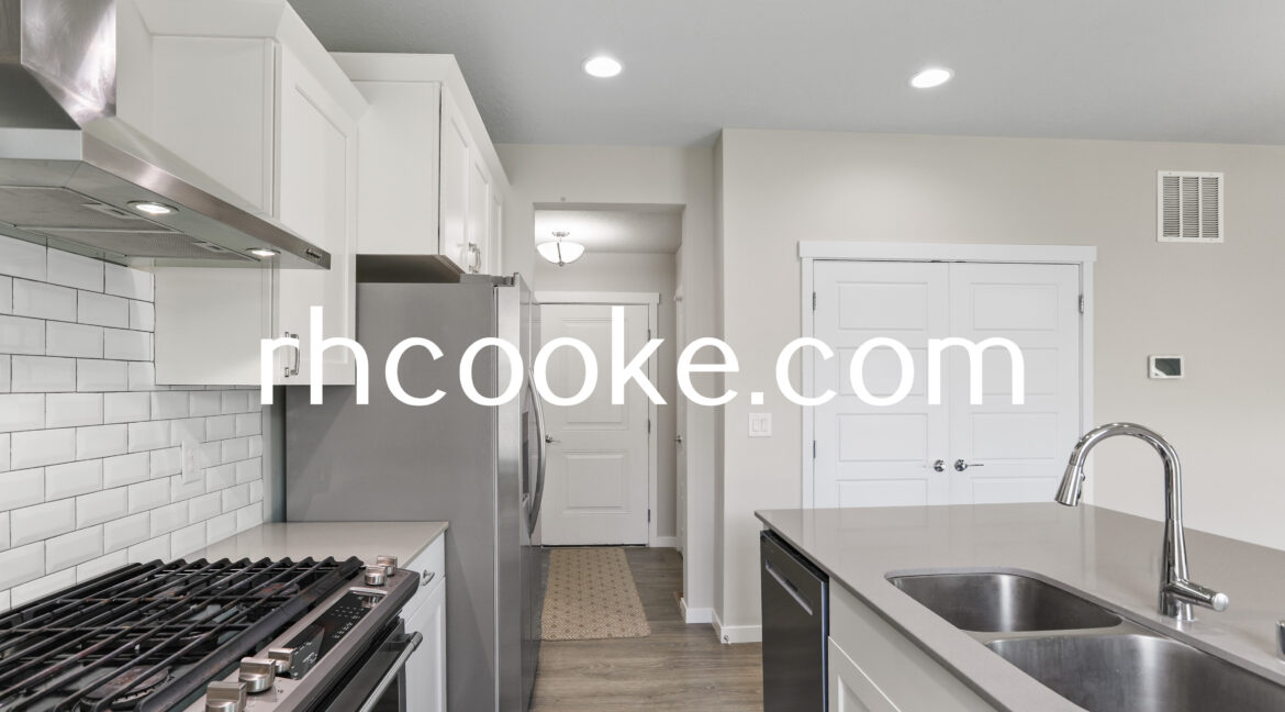 015_Kitchen