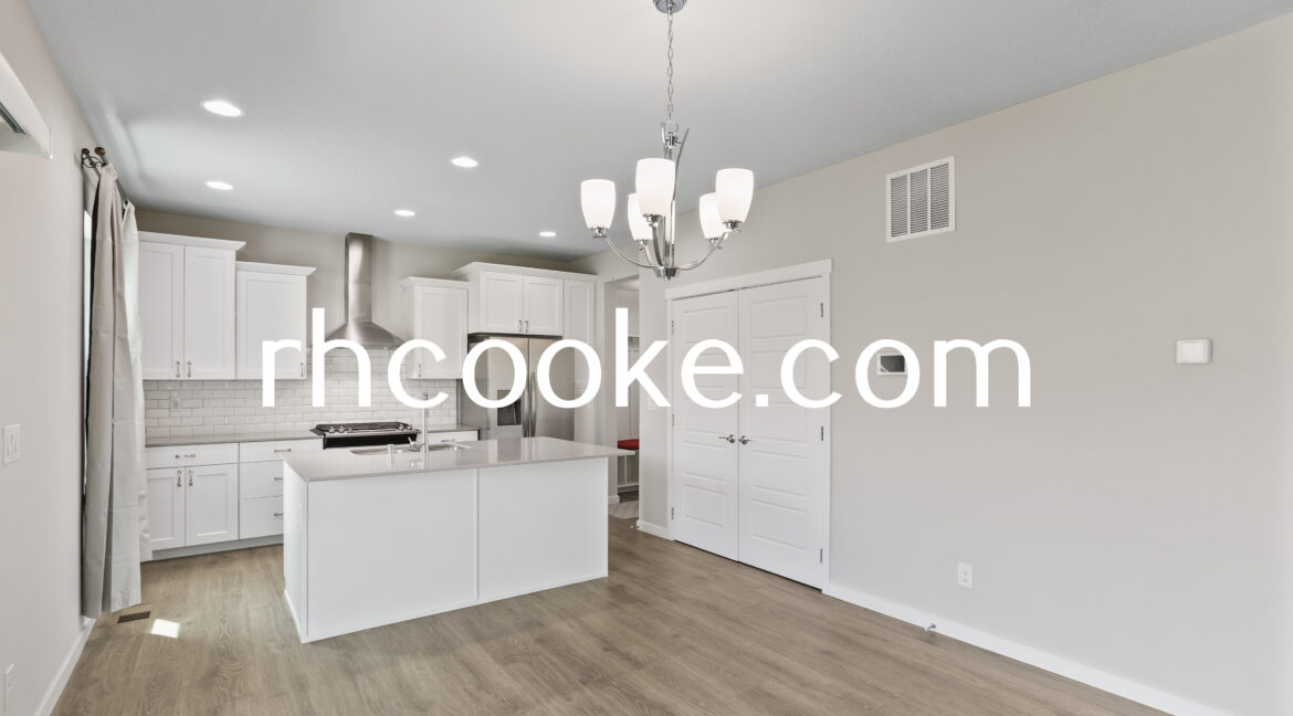 017_KitchenDining