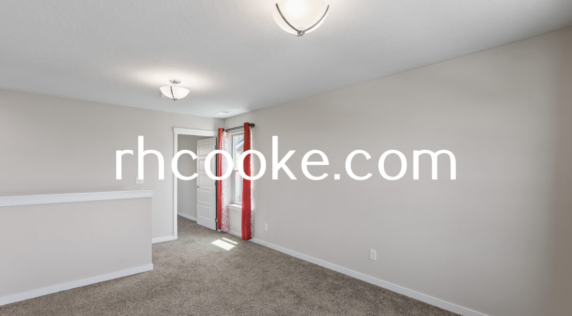 023_Family Room